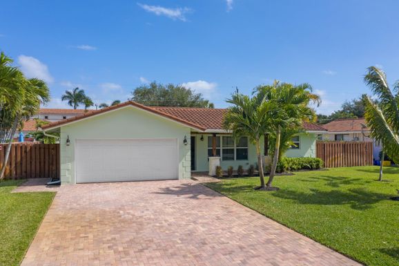 3798 2nd, Boca Raton, FL 33431