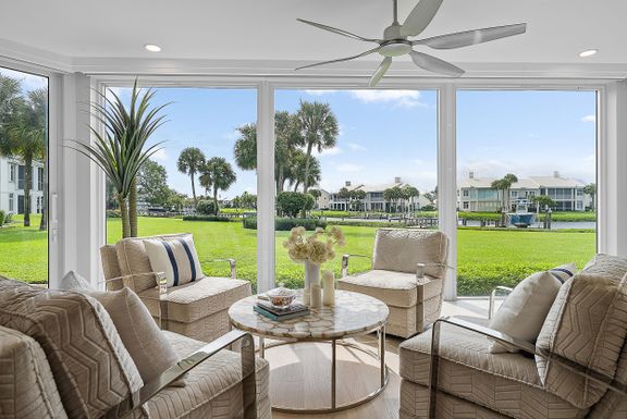 360 Spyglass, Jupiter, FL 33477