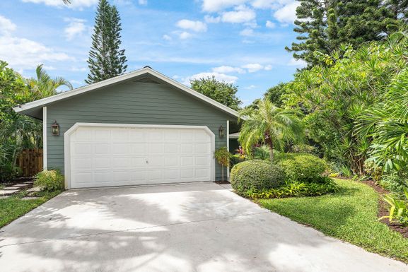 237 Wingo, Tequesta, FL 33469