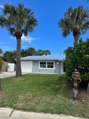 110 Las Olas, Jensen Beach, FL 34957