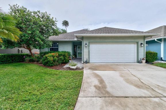 325 Hawthorne, Vero Beach, FL 32962