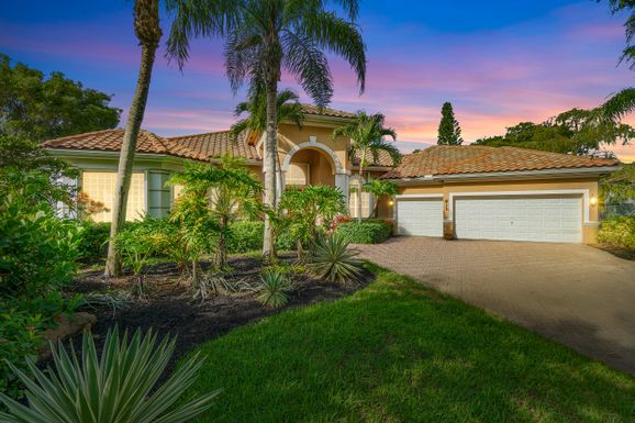 911 Forest Glen, Wellington, FL 33414