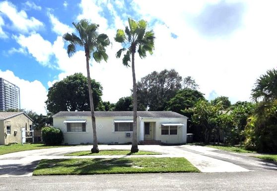 136 Evergreen, Lake Park, FL 33403