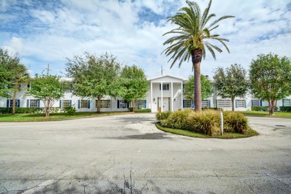 2151 68th, Fort Lauderdale, FL 33308