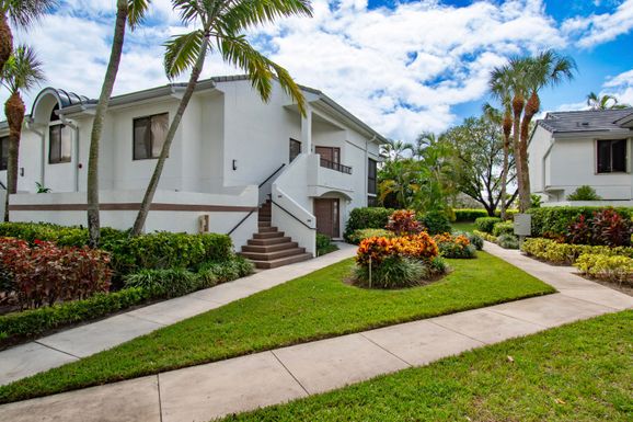 7248 Clunie, Delray Beach, FL 33446