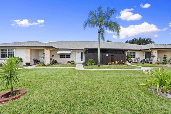 5842 Moss, Fort Pierce, FL 34982