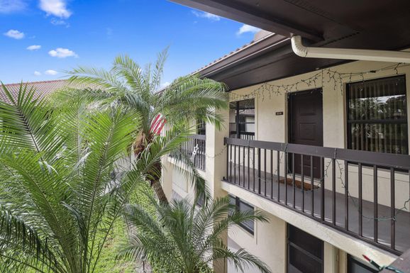 211 South River, Stuart, FL 34997