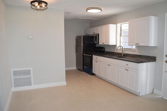 3094 Clayton, Stuart, FL 34997