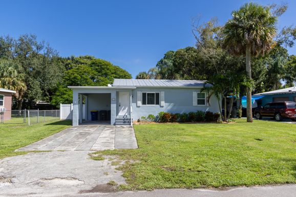 810 Texas, Fort Pierce, FL 34950