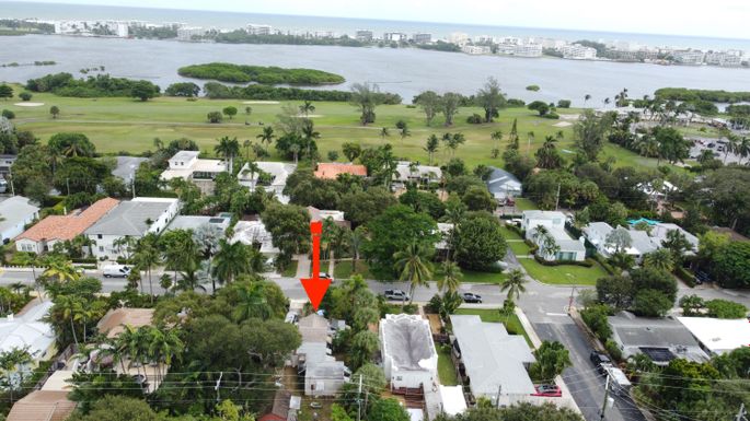 809 Lakeside, Lake Worth Beach, FL 33460