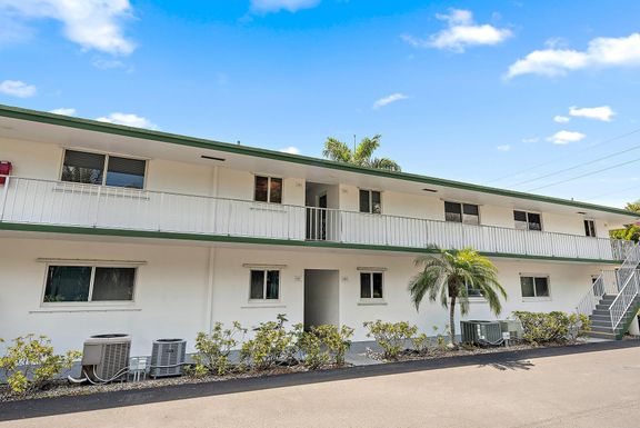 2 Garden, Tequesta, FL 33469