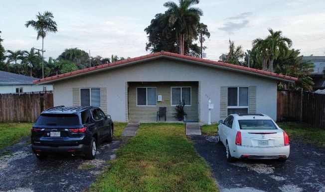 830 14th, Fort Lauderdale, FL 33315