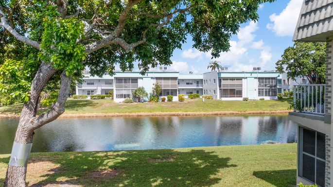 477 Monaco J, Delray Beach, FL 33446