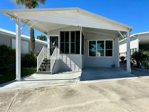 6494 52nd, Okeechobee, FL 34974