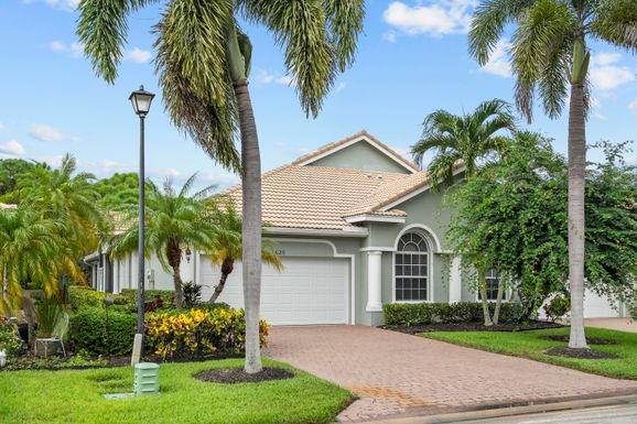 620 Red Pine, Jensen Beach, FL 34957