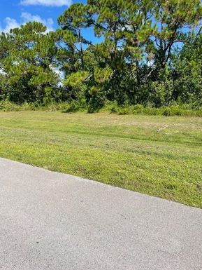 Xxx Woodward, Fort Pierce, FL 34946