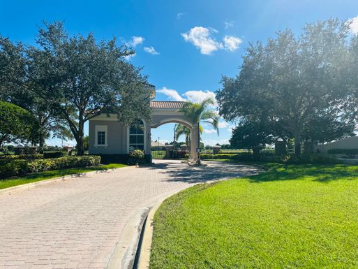 2820 Stoneybrook, Palm City, FL 34990