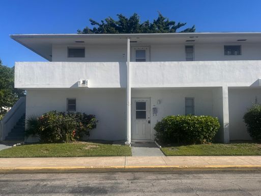 141 West, Royal Palm Beach, FL 33411