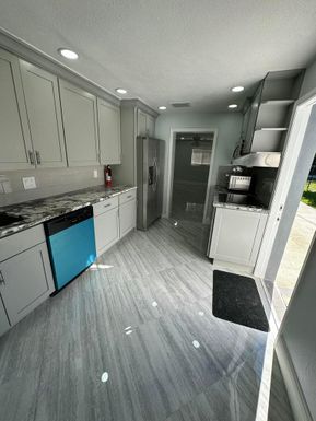 611 Davis, Delray Beach, FL 33445