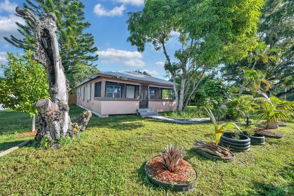 2312 Georgia, Fort Pierce, FL 34950