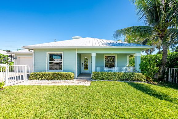 3773 Barbara, Jensen Beach, FL 34957