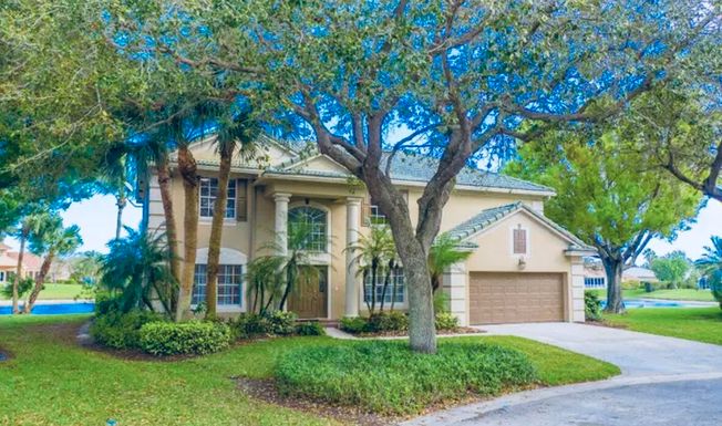 225 Skylark, Jupiter, FL 33458