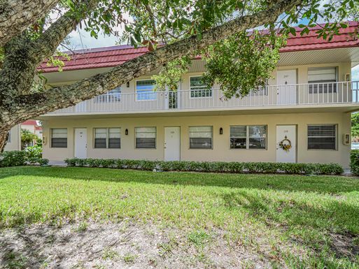 14 Vista Palm, Vero Beach, FL 32962