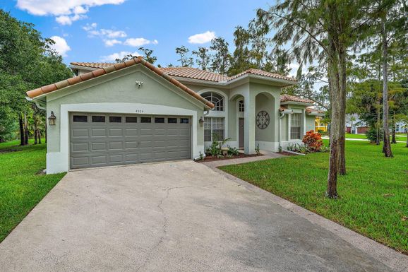 4304 Hunting, Lake Worth, FL 33467