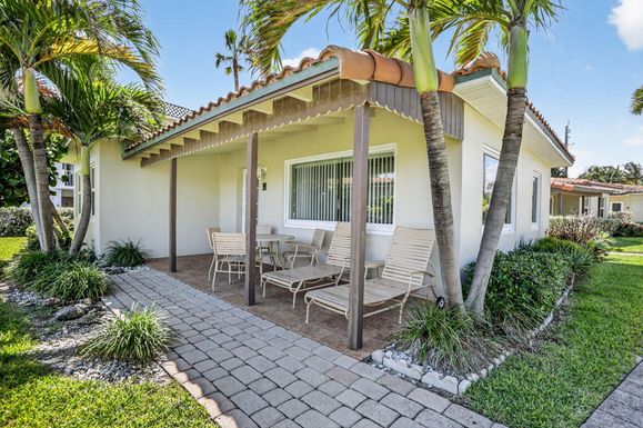 1225 Hillsboro Mile, Hillsboro Beach, FL 33062