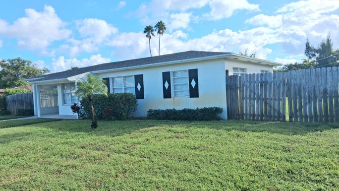 534 5th, Boynton Beach, FL 33435