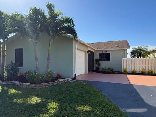 5751 Mirror Lakes, Boynton Beach, FL 33472