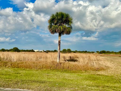 6635 26th, Okeechobee, FL 34974