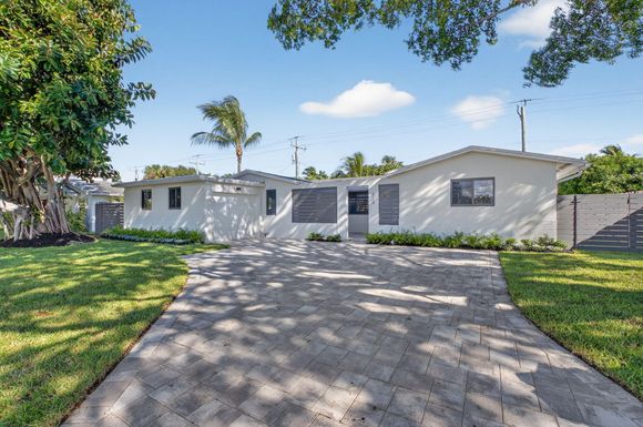 513 Lindell, Delray Beach, FL 33444
