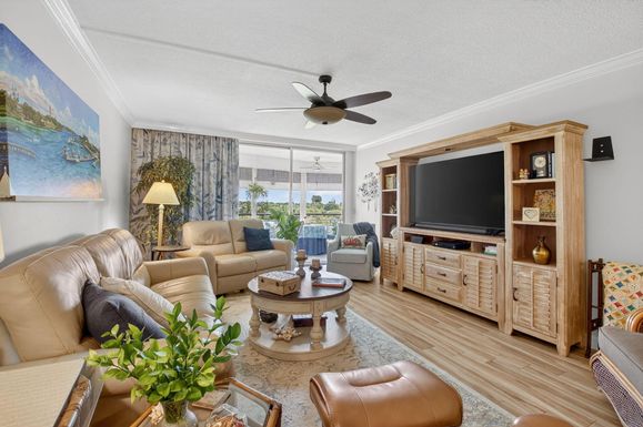 23279 Barwood, Boca Raton, FL 33428