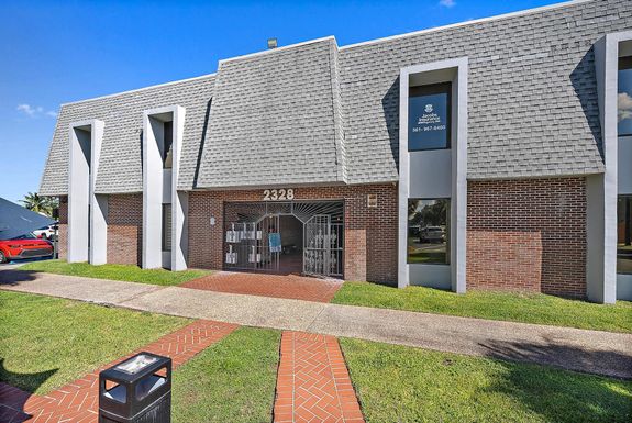 2328 Congress, Palm Springs, FL 33406