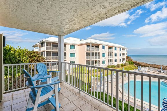 8830 Sea Oaks, Vero Beach, FL 32963