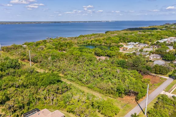 3305 Spartina, Merritt Island, FL 32953