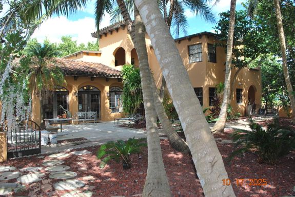 4200 Surf, Hollywood, FL 33019