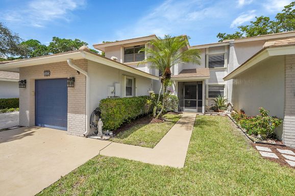 3335 Deer Creek Lake Shore, Deerfield Beach, FL 33442