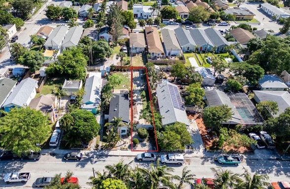 320 D, Lake Worth Beach, FL 33460