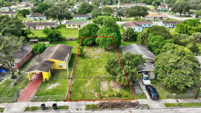 901 22nd, Fort Pierce, FL 34950