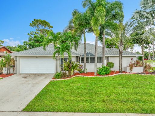 614 Azure, Wellington, FL 33414