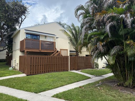 647 Executive Center, West Palm Beach, FL 33401