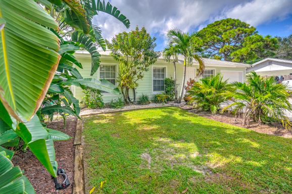 3419 Lake, Fort Pierce, FL 34982