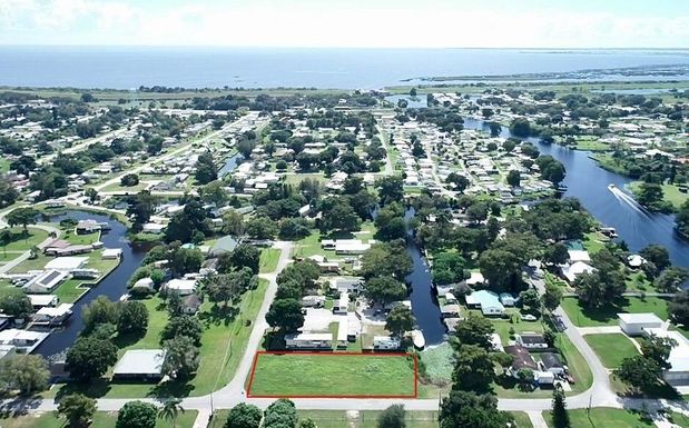 2903 29th, Okeechobee, FL 34974
