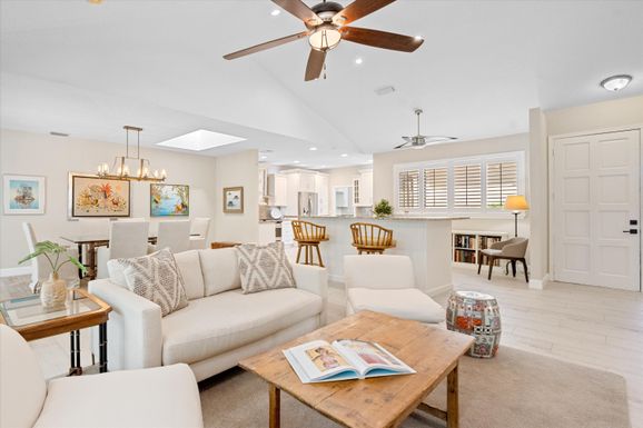 1797 Gulfstream, West Palm Beach, FL 33411