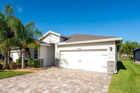 5715 Canyata, Hobe Sound, FL 33455