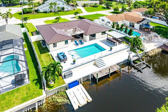 6853 Bayshore, Lake Worth, FL 33462