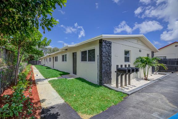 1216 16th, Lake Worth Beach, FL 33460