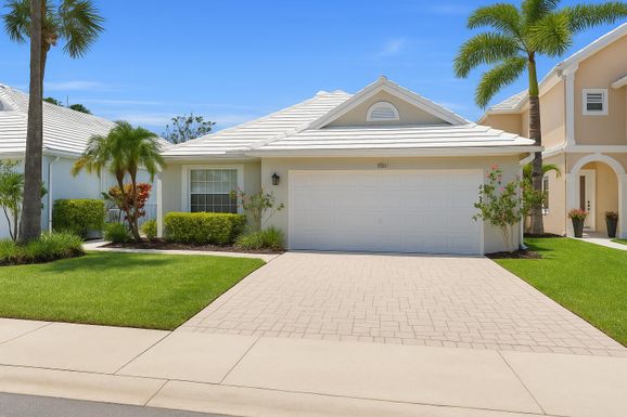 30 Selby, Palm Beach Gardens, FL 33418